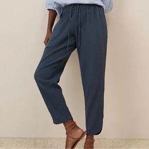 NWT Pact Women's Navy Cropped Pants